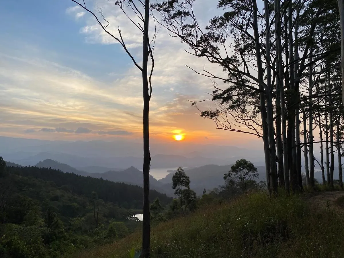 **** Hotel The Heaven'S Villa Kandy Sri Lanka