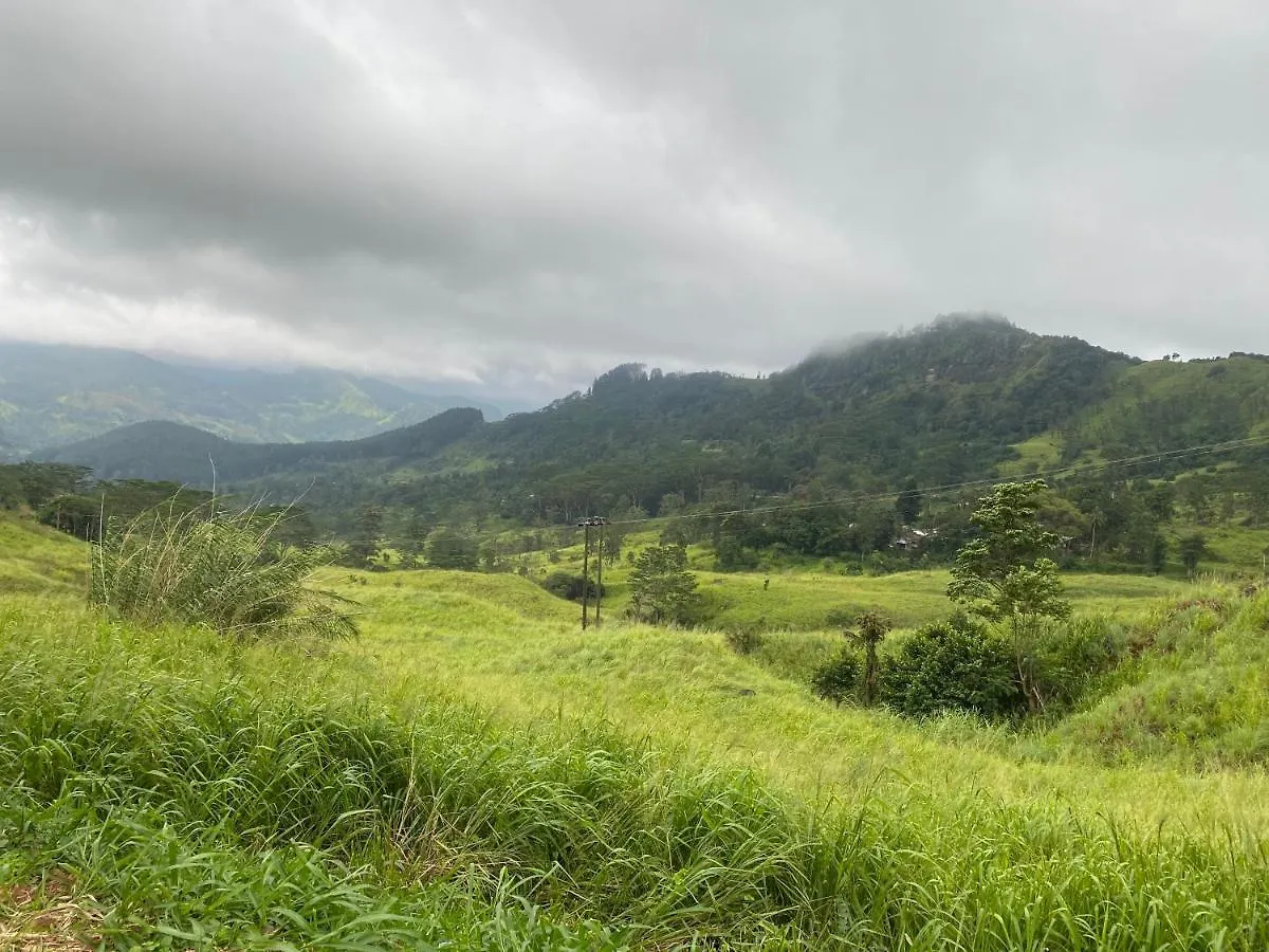 **** Hotel The Heaven'S Villa Kandy Sri Lanka