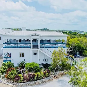 Guest house Serenity By The Water- One Bedroom Water View 